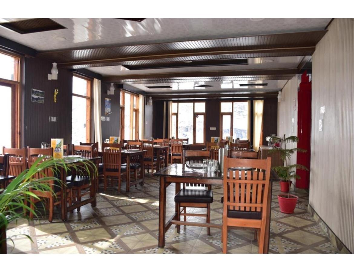 Hotel Peak View, Lahaul Sissu Buitenkant foto